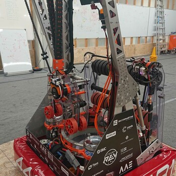 Leerlingen Zwijsen met Team Rembrandts naar Amerika voor voorrondes First Robotics Competition