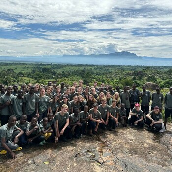 Leerlingen Zwijsen College bezoeken Oeganda
